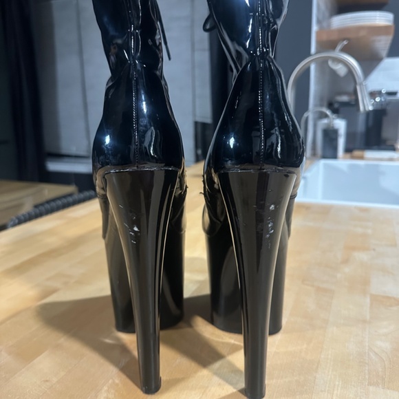 Pleaser platform boots size 13 - Picture 3 of 3